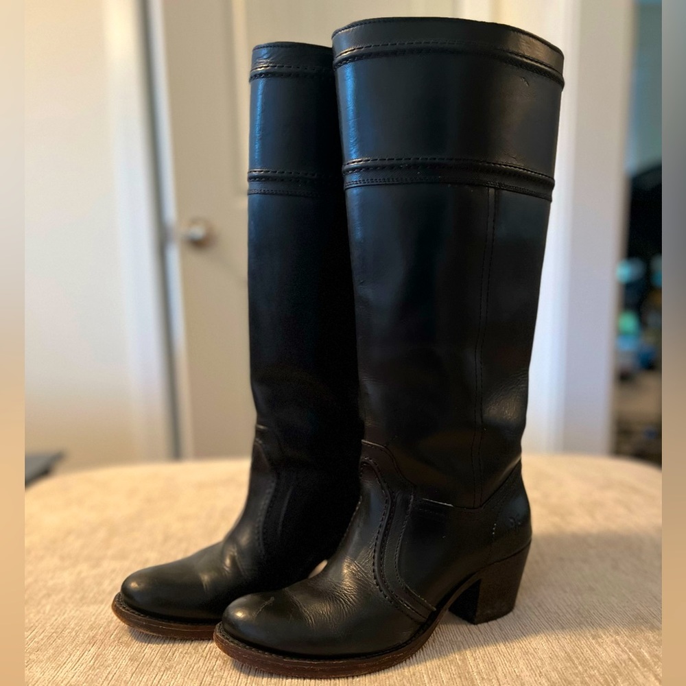 Frye Jane boots Sz 7 Extended Calf Black